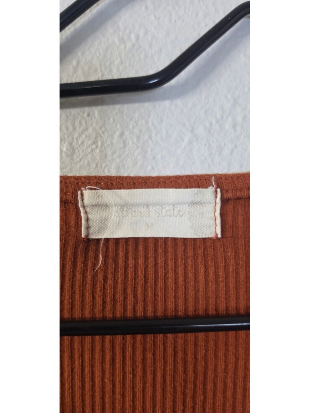 Altered State Rust Ribbed Ruched Tie-Front Cropped Top Size Medium - Picture 3 of 6